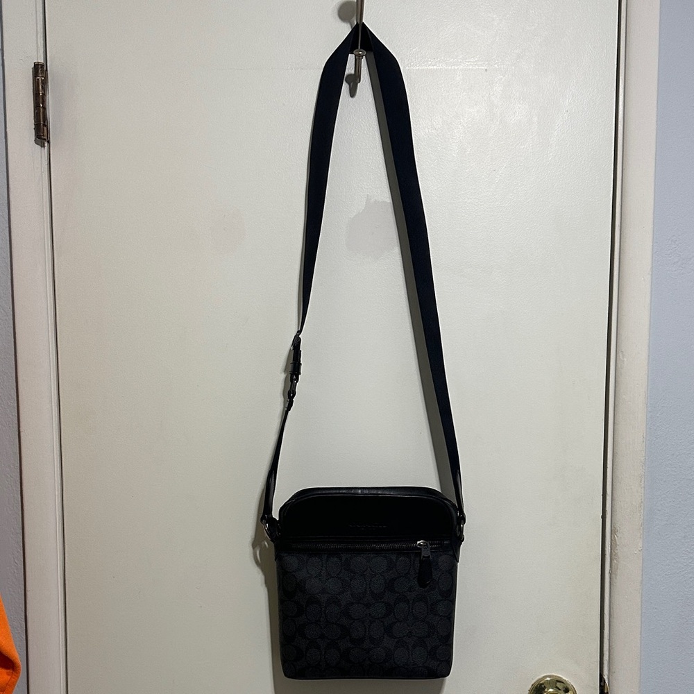 Stylish Black COACH Crossbody Bag